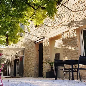 Bed & Breakfast La Bastide Des Arts, Saumane-de-Vaucluse